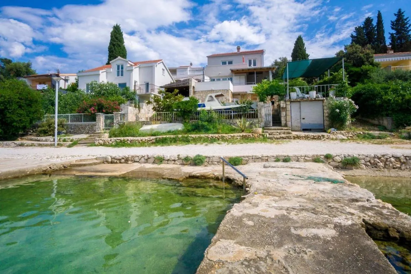 Apartment On The Beach, Zoranka Seget Vranjica